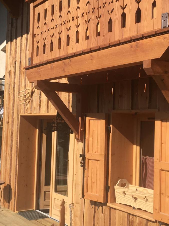 La Gravinette Bed & Breakfast Cruet ภายนอก รูปภาพ